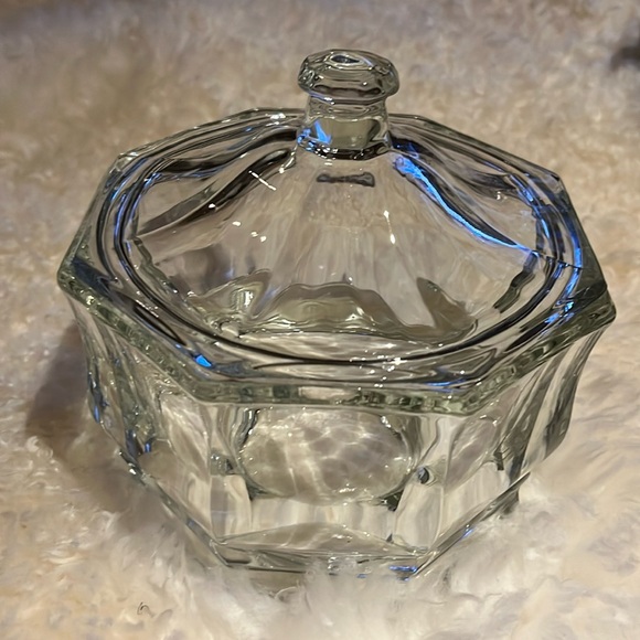 Vintage Indiana Glass bonbon dish - Picture 1 of 4